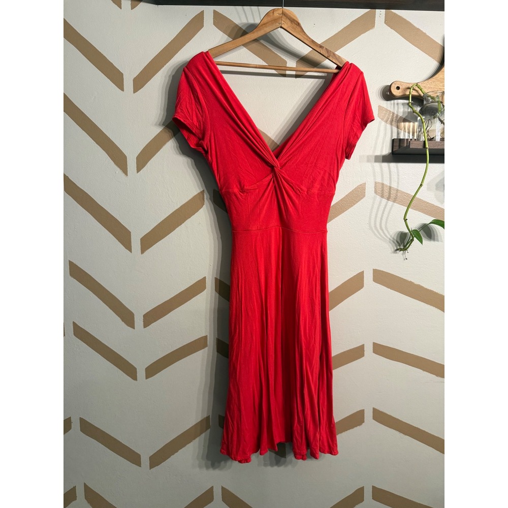 BCBGMAXAZRIA Knot Front Dress Womens‎ Small Red Pink V-Neck Fit Flare Jersey